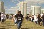 Флешмоб «PRO Чкаловский» собрал сотни воспитанников городских оздоровительных лагерей.